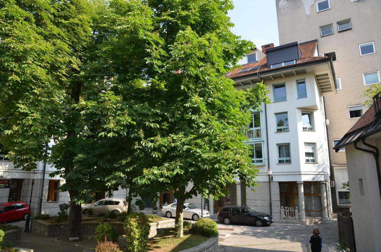 I Design Studio Ljubljana Dış mekan fotoğraf